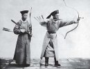 Маньчжурские лучники фотография XIX века.jpg